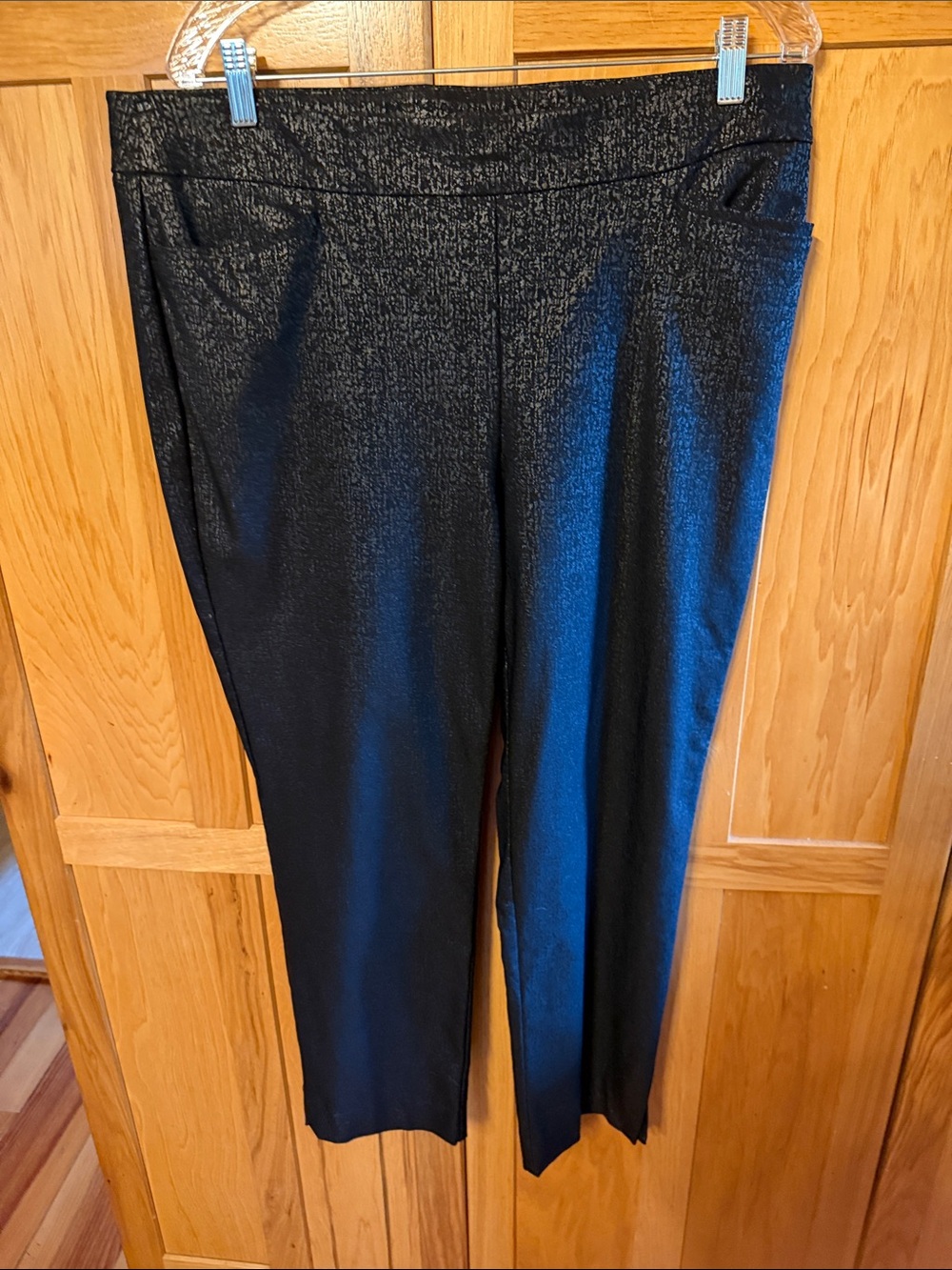 Chico's Black Textured Straight-Leg Pull-On Pants